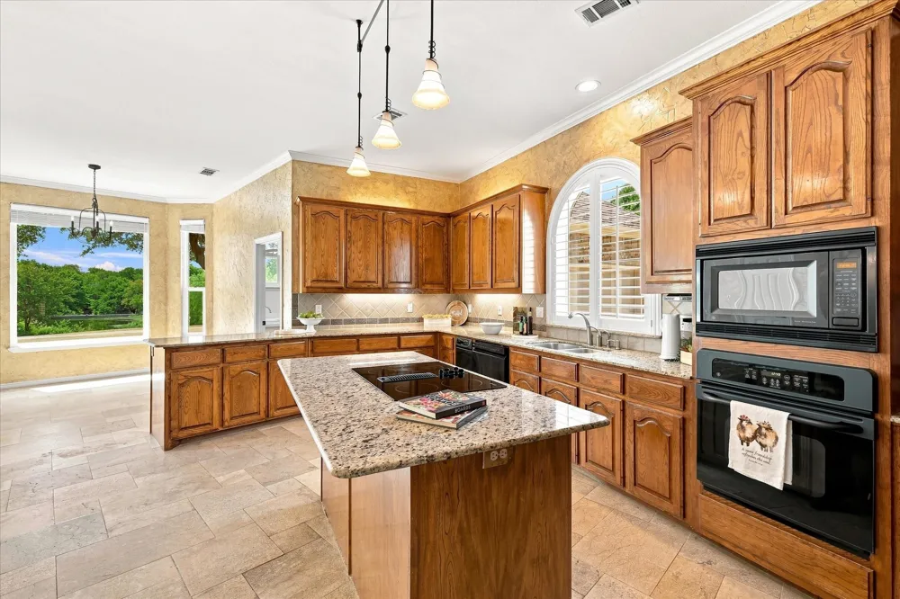 6301 Mesa Ridge Drive Fort Worth, TX 76137