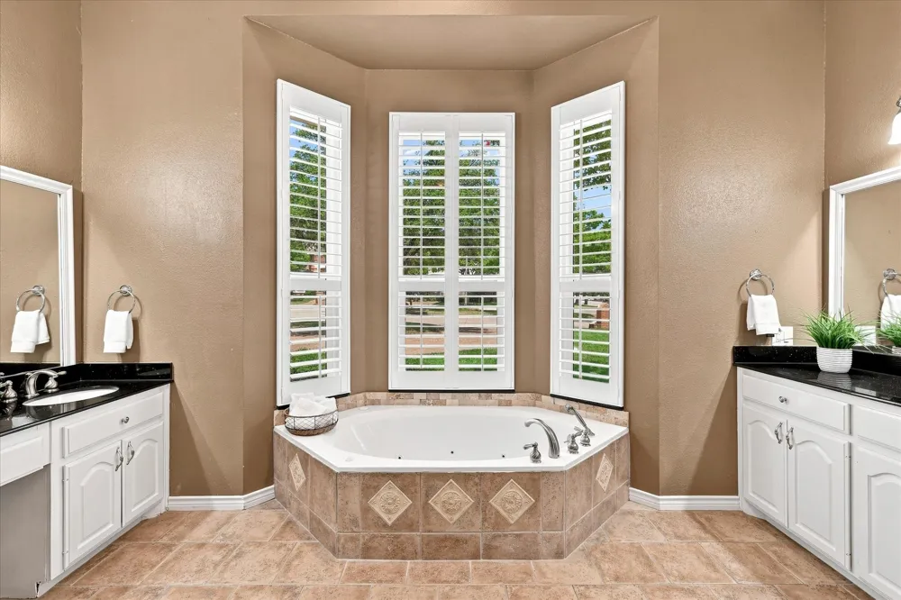 6301 Mesa Ridge Drive Fort Worth, TX 76137