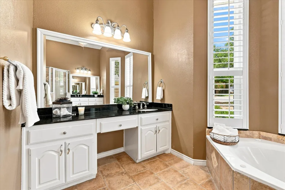 6301 Mesa Ridge Drive Fort Worth, TX 76137