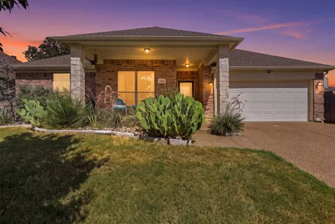 172 Overland Trail