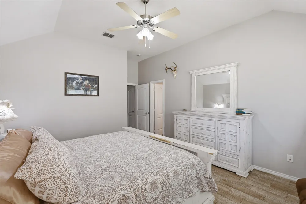 172 Overland Trail Willow Park, TX 76087