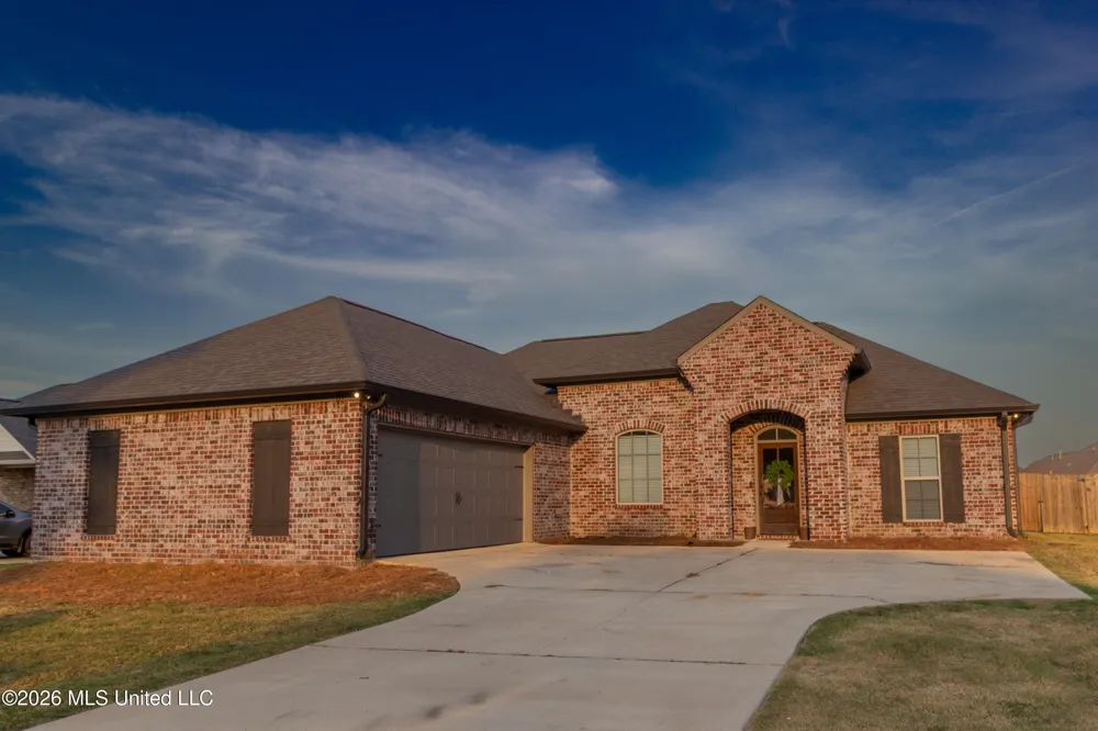 115 Chartleigh Circle Canton, MS 39046