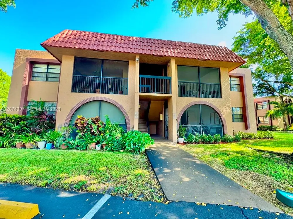 3432 NW 86th Way #201 Sunrise, FL 33351