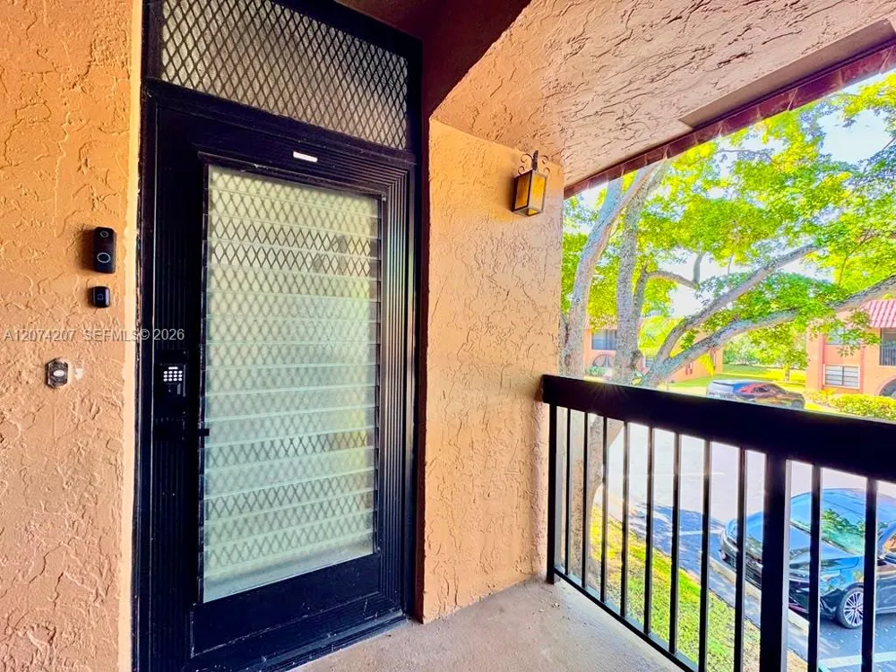 3432 NW 86th Way #201 Sunrise, FL 33351