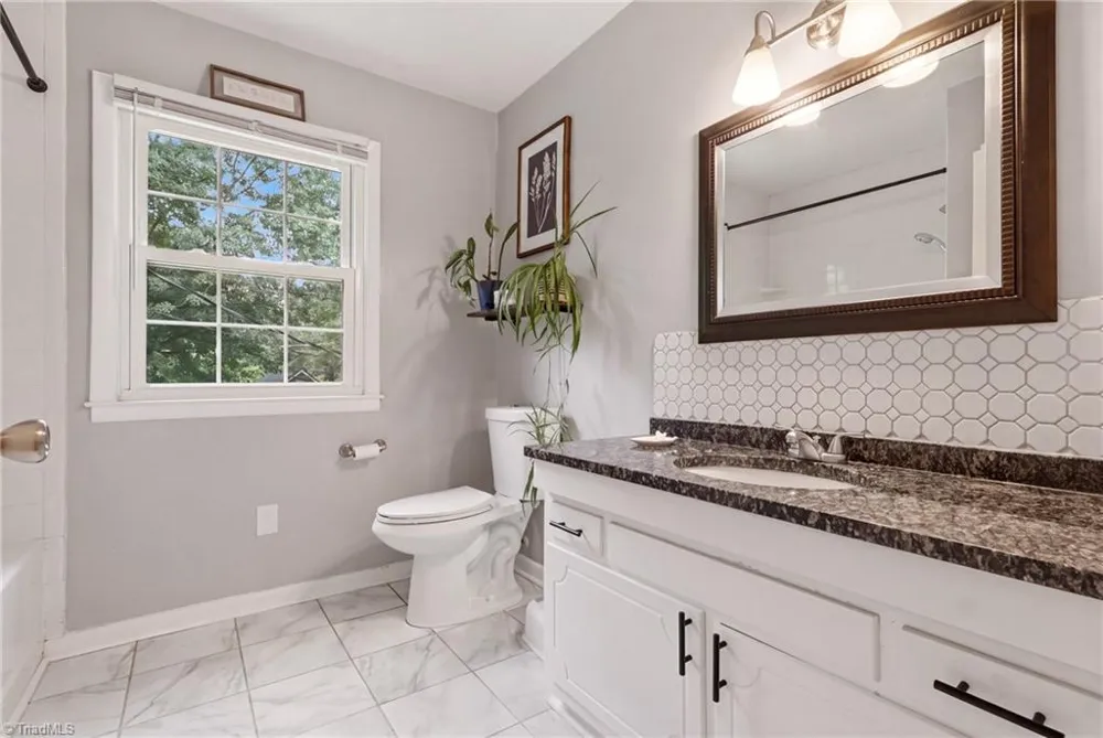 211 Yorktown Road Kernersville, NC 27284