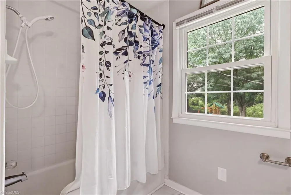 211 Yorktown Road Kernersville, NC 27284