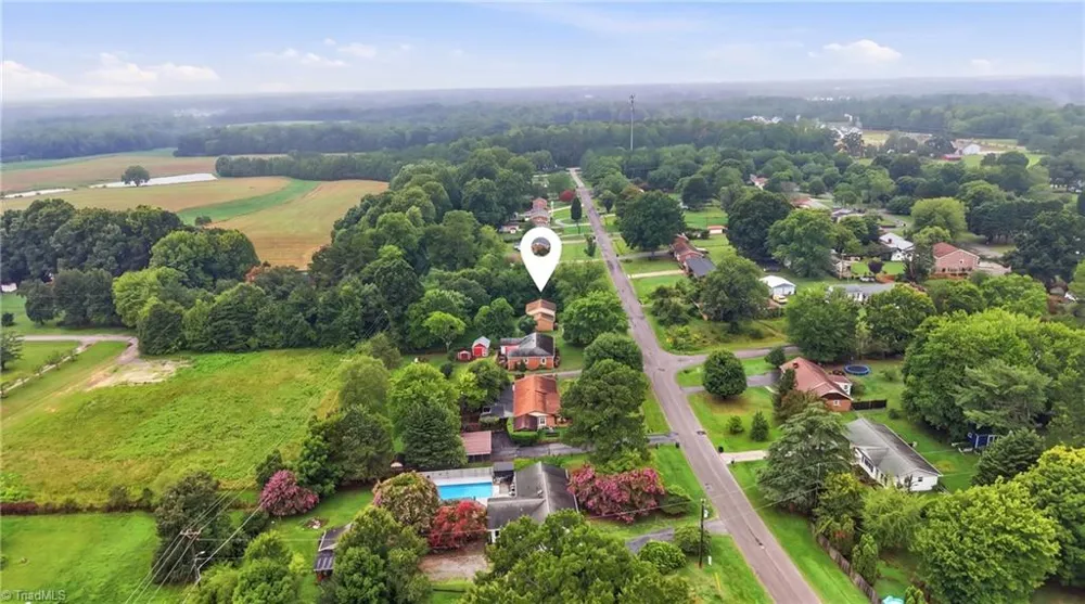 211 Yorktown Road Kernersville, NC 27284