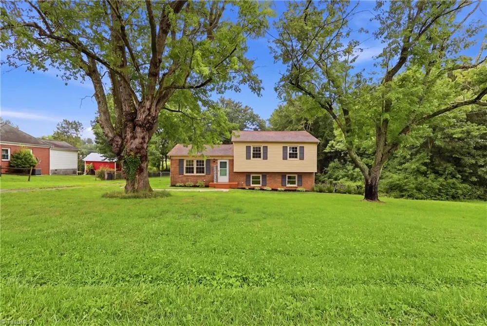 211 Yorktown Road Kernersville, NC 27284