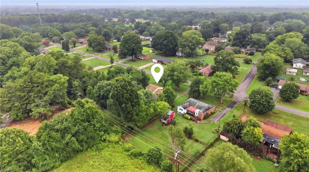 211 Yorktown Road Kernersville, NC 27284