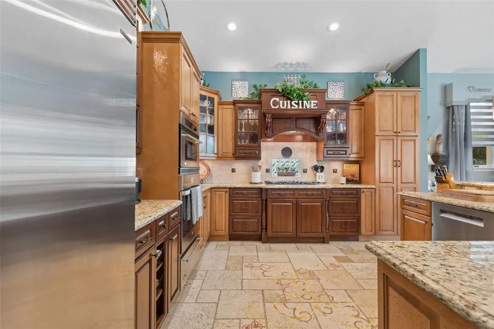 17714 GREY EAGLE ROAD Tampa, FL 33647