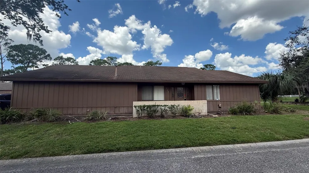 250 RAINTREE DRIVE Casselberry, FL 32707
