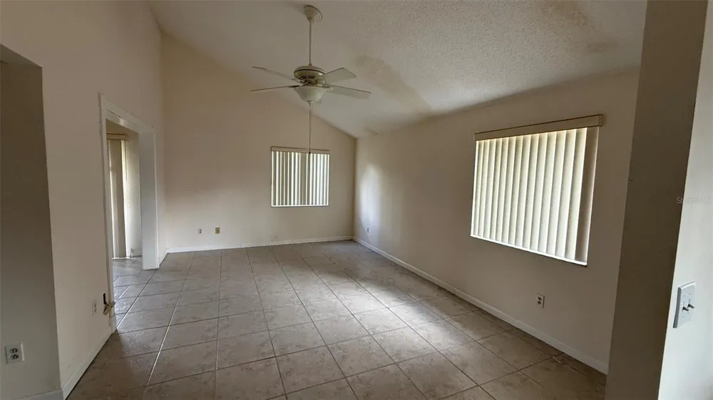 250 RAINTREE DRIVE Casselberry, FL 32707