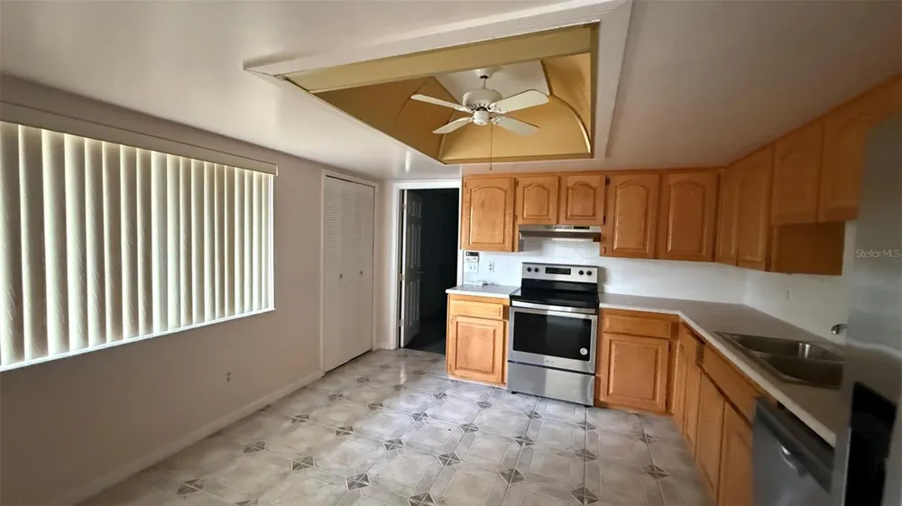 250 RAINTREE DRIVE Casselberry, FL 32707