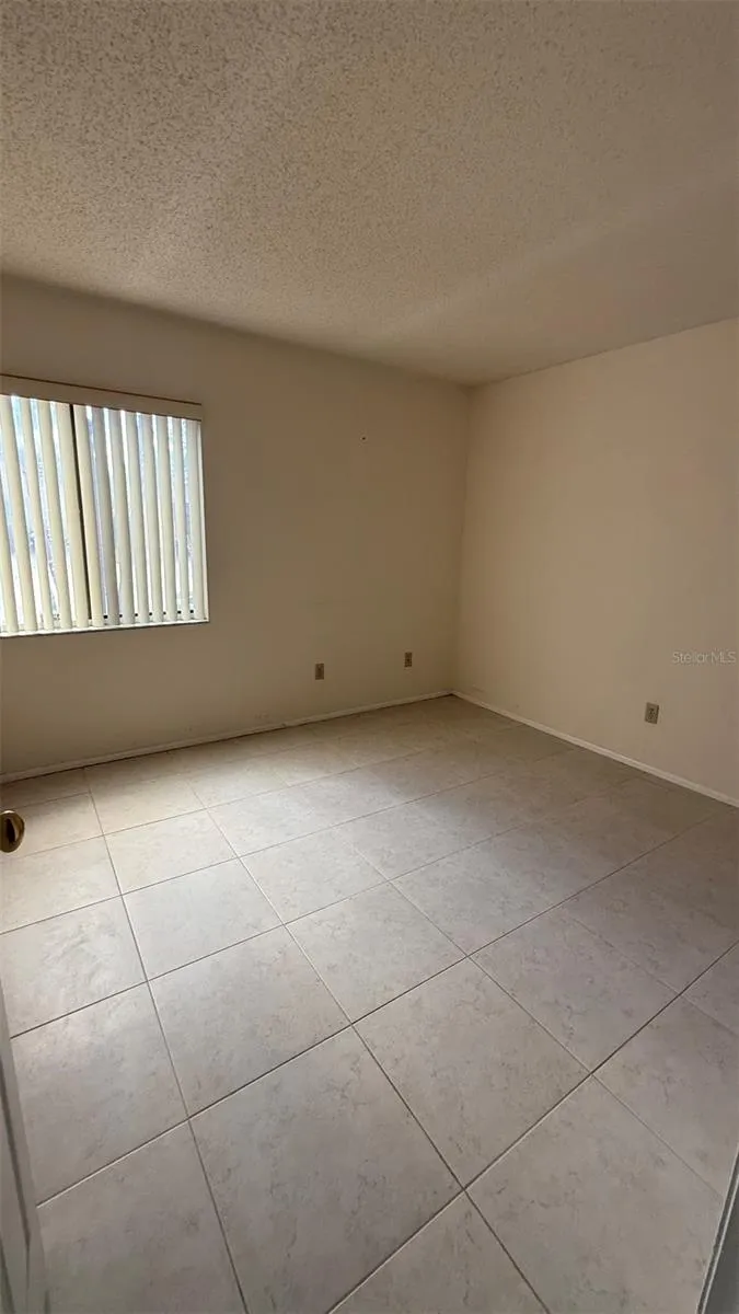 250 RAINTREE DRIVE Casselberry, FL 32707