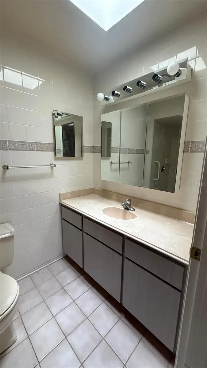 250 RAINTREE DRIVE Casselberry, FL 32707
