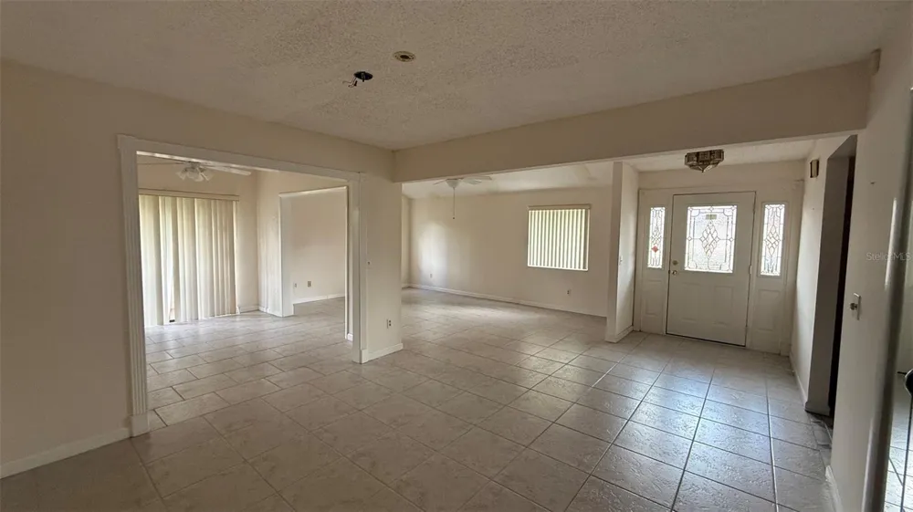 250 RAINTREE DRIVE Casselberry, FL 32707