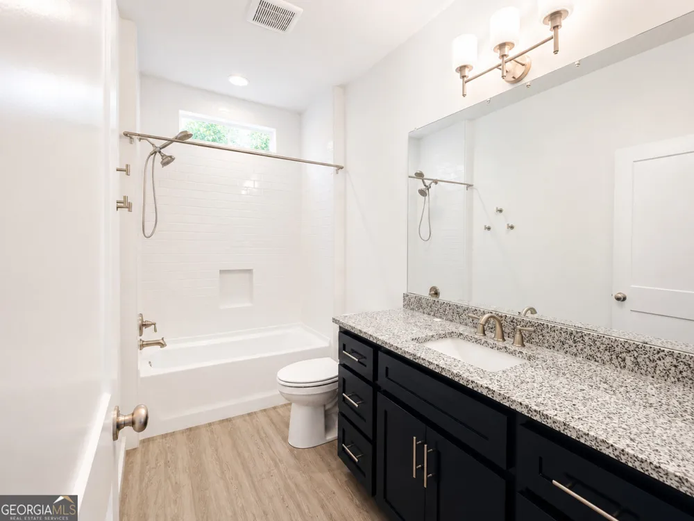 110 Cherokee Rose CIR Dublin, GA 31021