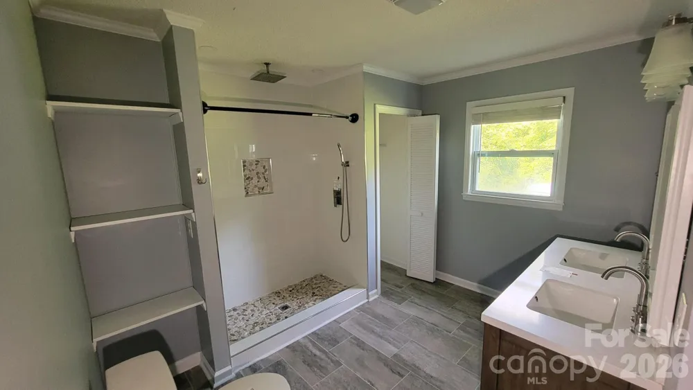 228 Tot Dellinger Road Cherryville, NC 28021