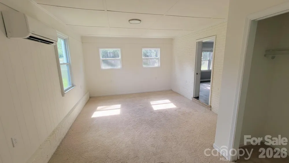 228 Tot Dellinger Road Cherryville, NC 28021
