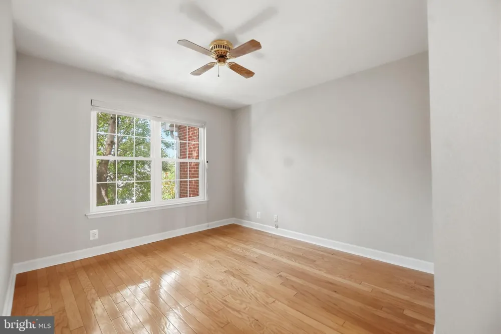 3310 WYNDHAM CIRCLE #313 Alexandria, VA 22302