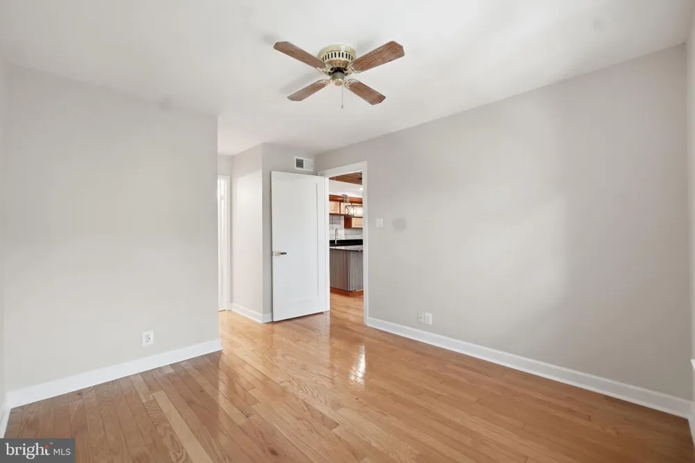 3310 WYNDHAM CIRCLE #313 Alexandria, VA 22302
