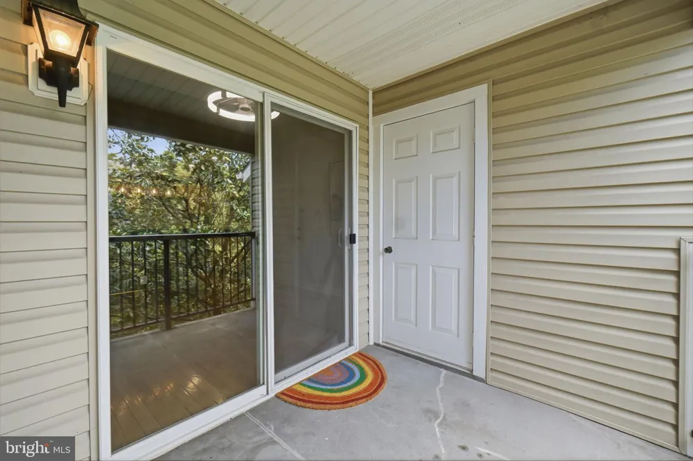 3310 WYNDHAM CIRCLE #313 Alexandria, VA 22302