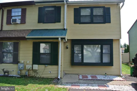 6 COBBLESTONE DRIVE