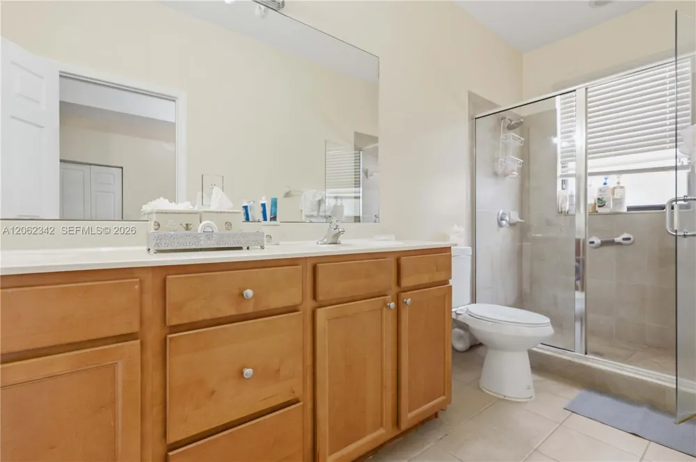 9033 W 33rd Avenue Hialeah, FL 33018