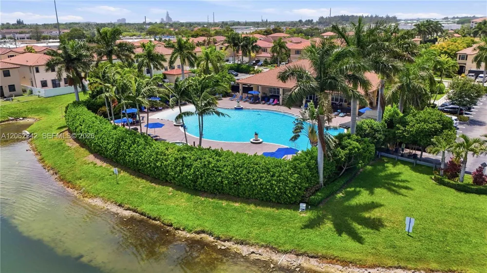 9033 W 33rd Avenue Hialeah, FL 33018