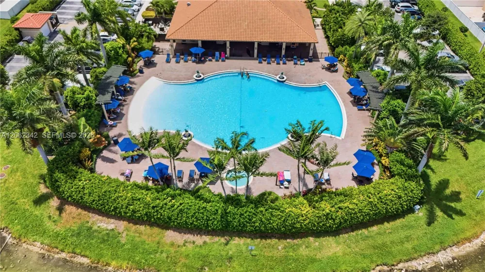 9033 W 33rd Avenue Hialeah, FL 33018