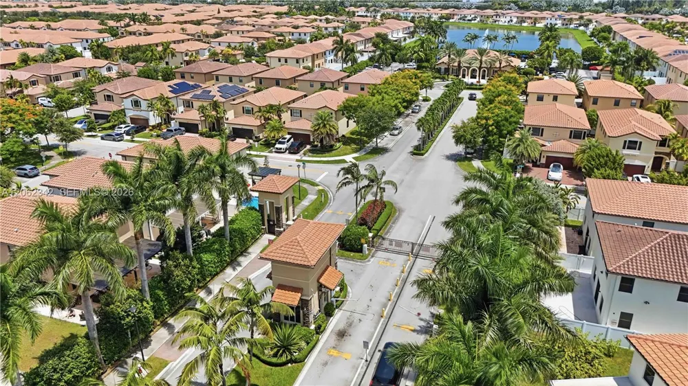 9033 W 33rd Avenue Hialeah, FL 33018