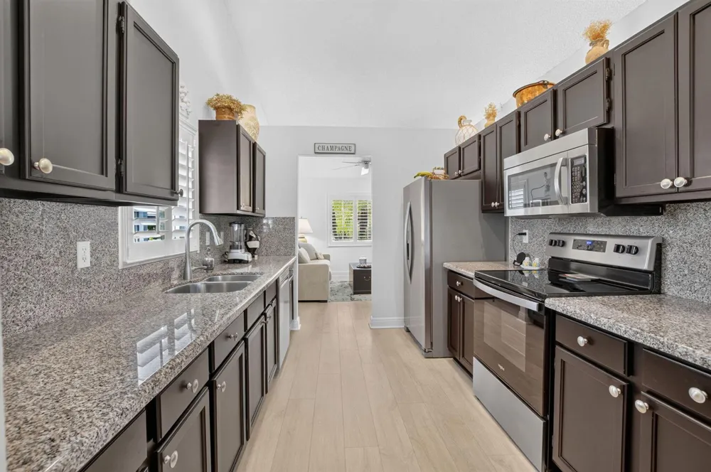 13275 ROYALE SABAL COURT Delray Beach, FL 33484