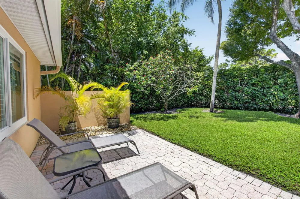 13275 ROYALE SABAL COURT Delray Beach, FL 33484