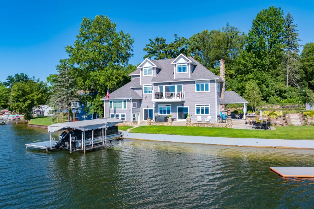 9053 S M 43 Highway Hope Township, MI 49046