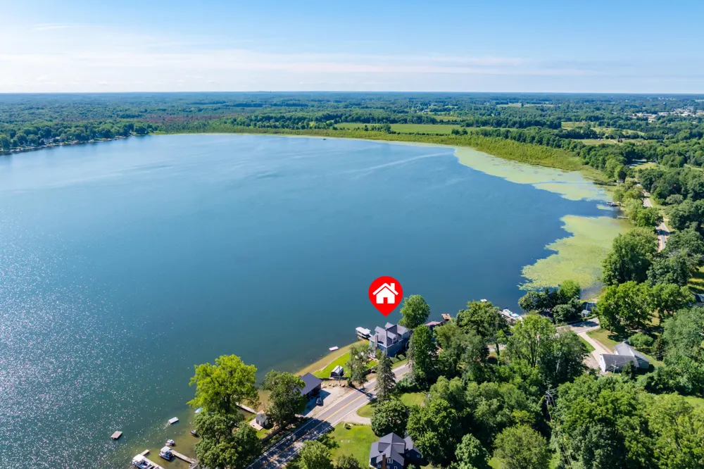 9053 S M 43 Highway Hope Township, MI 49046