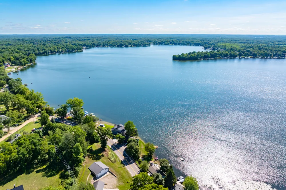 9053 S M 43 Highway Hope Township, MI 49046