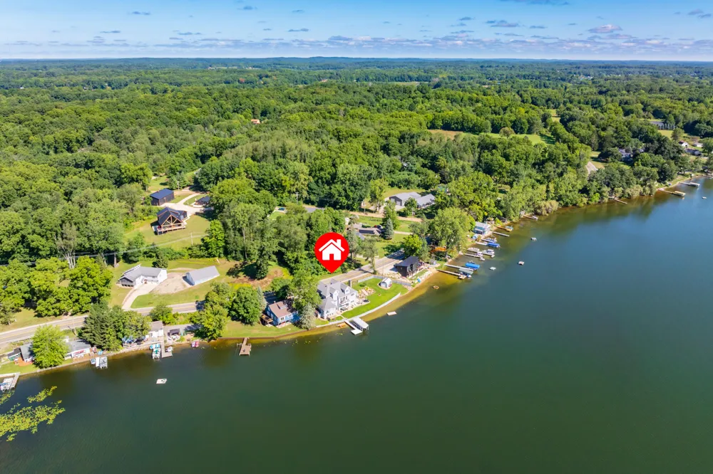 9053 S M 43 Highway Hope Township, MI 49046