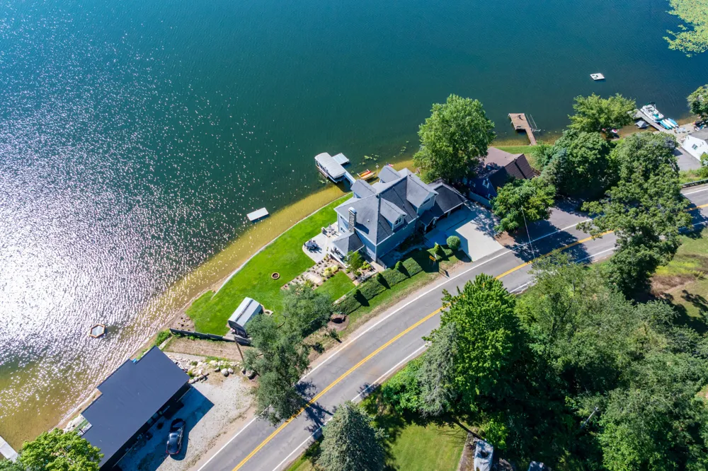 9053 S M 43 Highway Hope Township, MI 49046