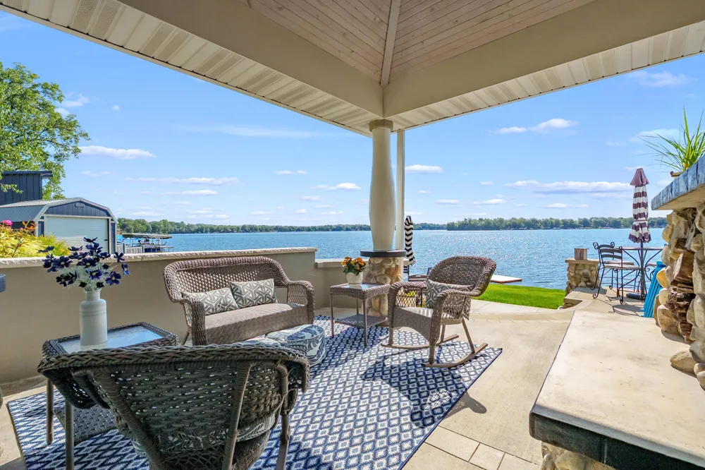 9053 S M 43 Highway Hope Township, MI 49046