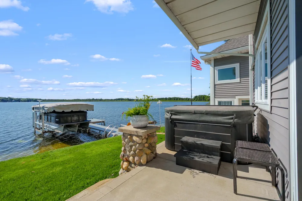 9053 S M 43 Highway Hope Township, MI 49046