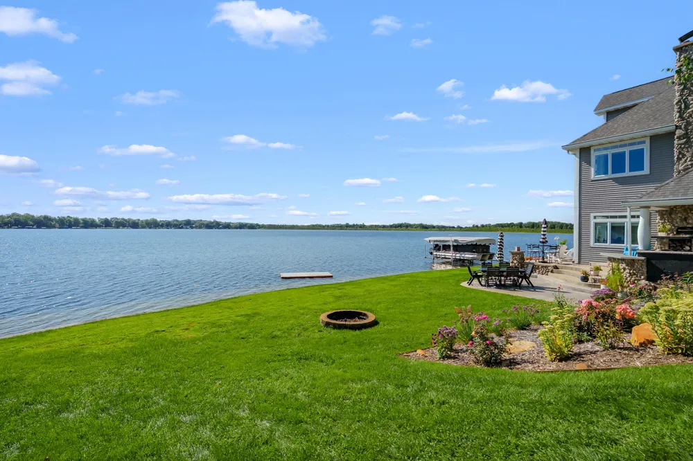 9053 S M 43 Highway Hope Township, MI 49046