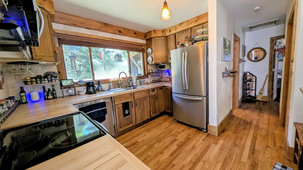 1785 Schneider Lake Road Whitehall Township, MI 49461