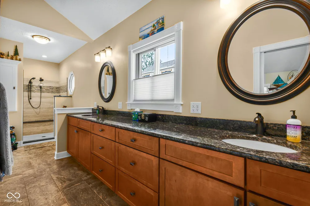 2218 Elmwood Drive Lebanon, IN 46052
