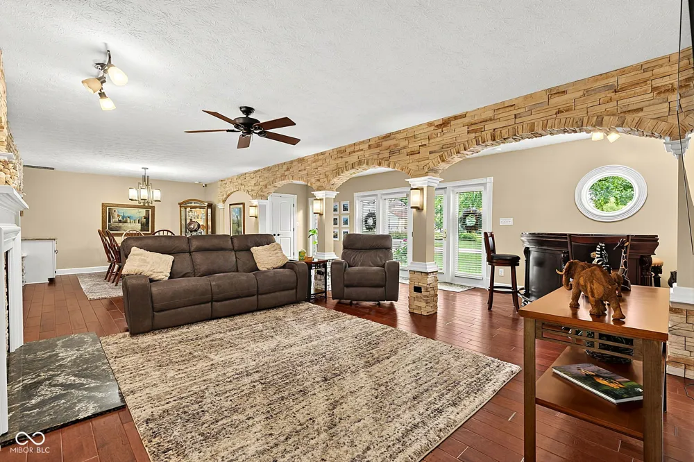 2218 Elmwood Drive Lebanon, IN 46052