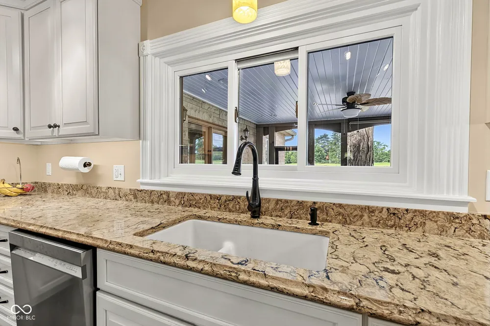 2218 Elmwood Drive Lebanon, IN 46052