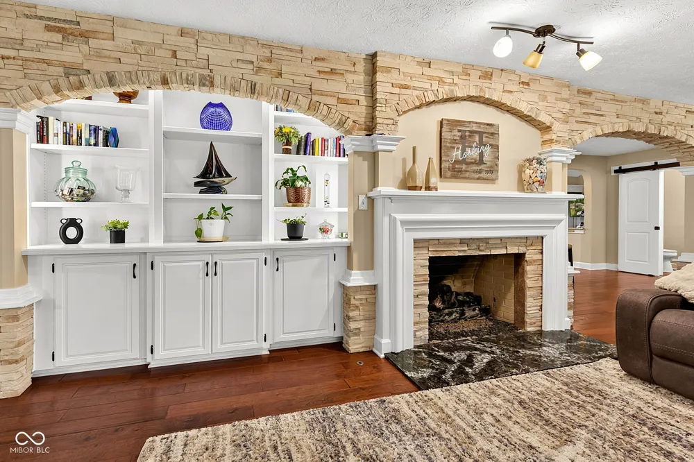 2218 Elmwood Drive Lebanon, IN 46052