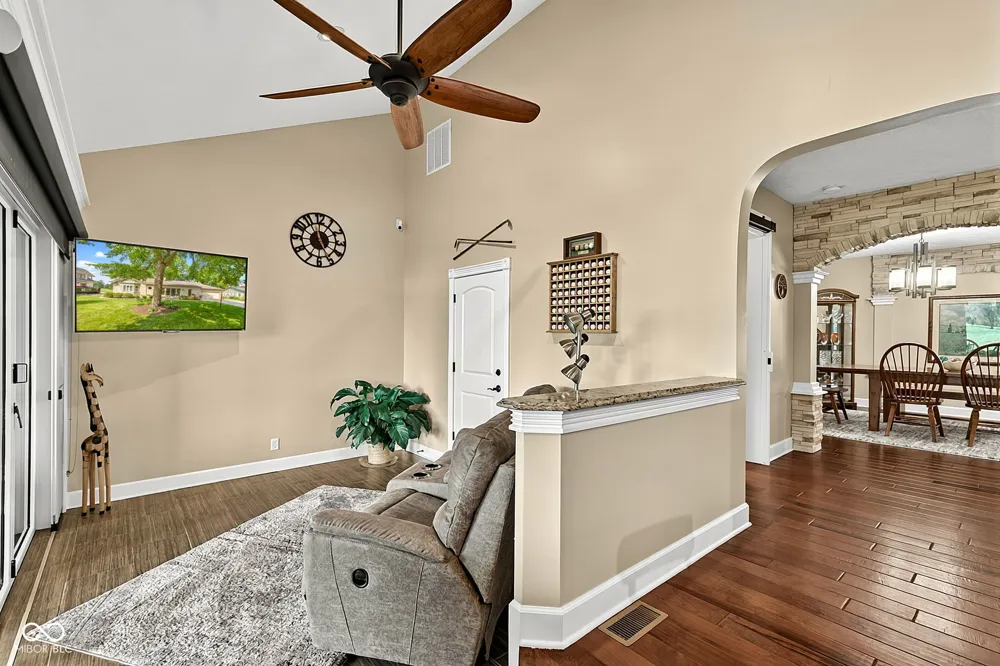 2218 Elmwood Drive Lebanon, IN 46052