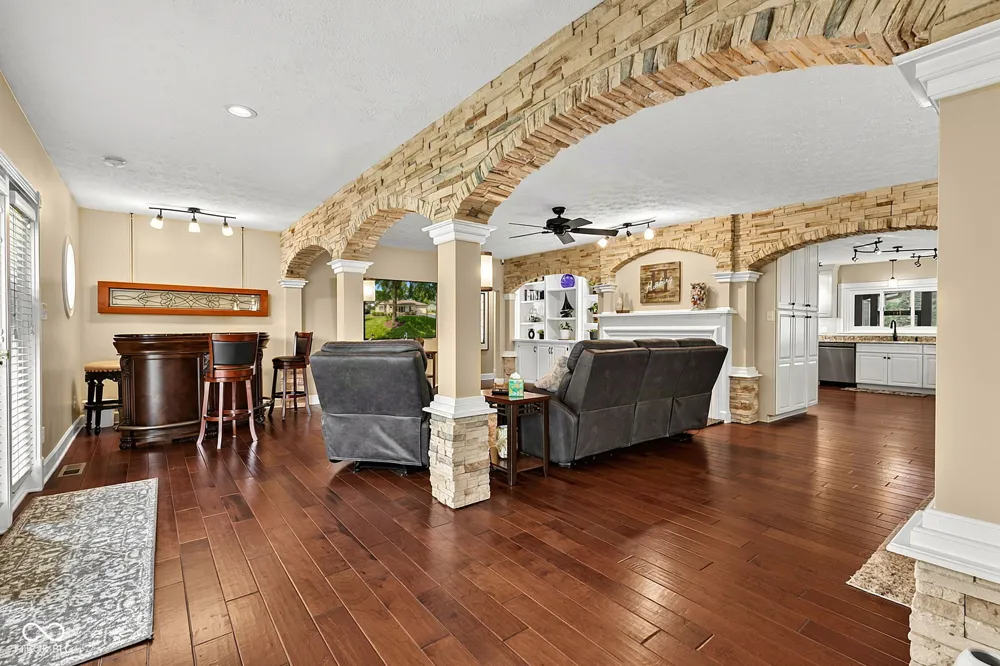 2218 Elmwood Drive Lebanon, IN 46052