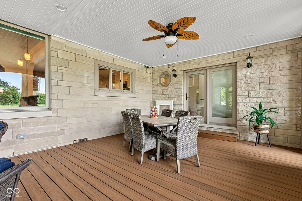 2218 Elmwood Drive Lebanon, IN 46052