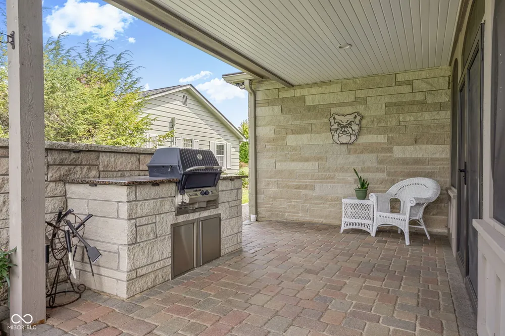 2218 Elmwood Drive Lebanon, IN 46052